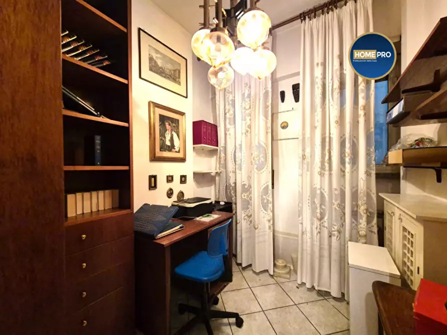 Immagine 17 di Appartamento in vendita  in Via Segesta a Roma