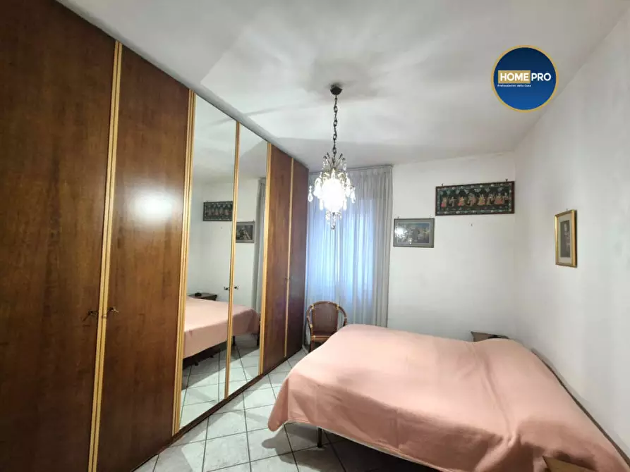 Immagine 20 di Appartamento in vendita  in Via Segesta a Roma