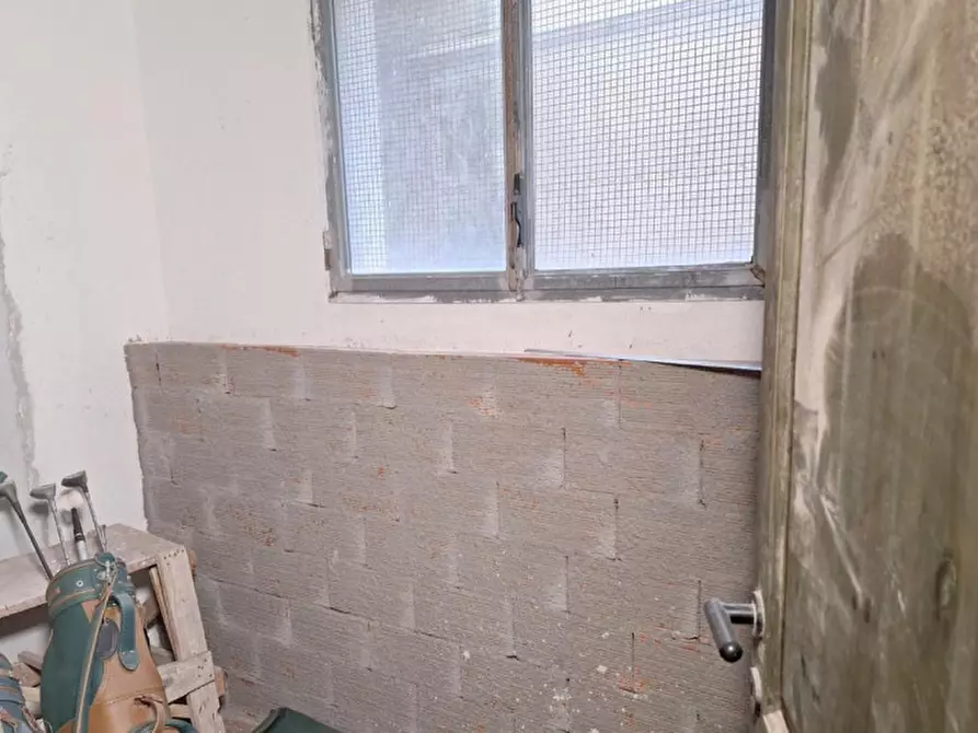 Immagine 5 di Magazzino in vendita  in Viale Orecchioni, 07021 Arzachena SS, Italia a Arzachena