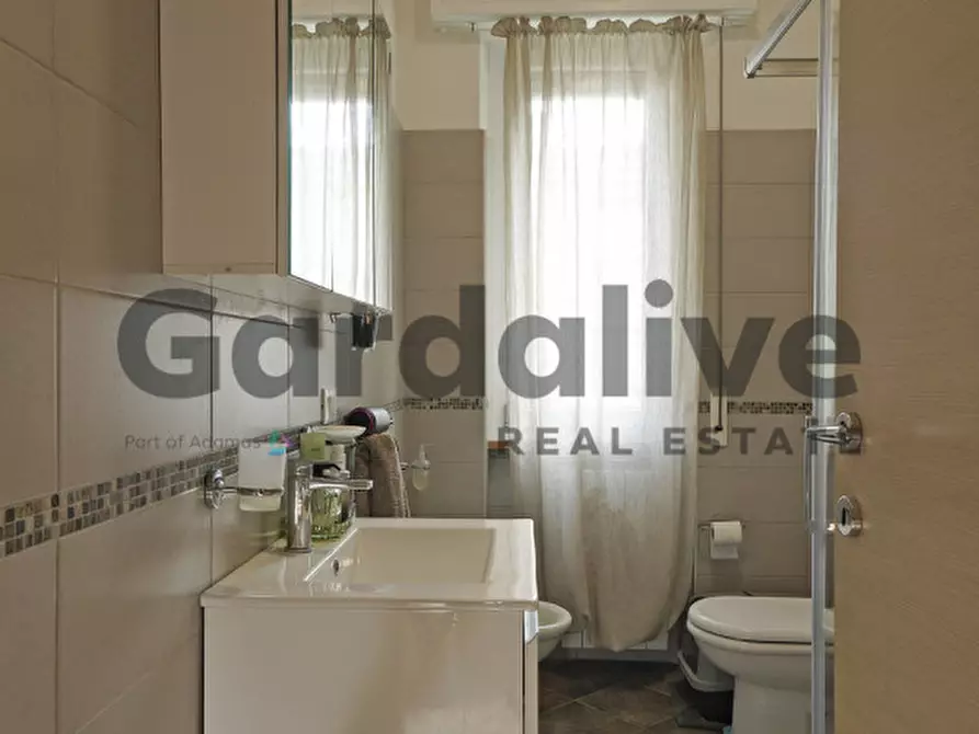 Immagine 12 di Appartamento in vendita  in Via Eridio a Desenzano Del Garda