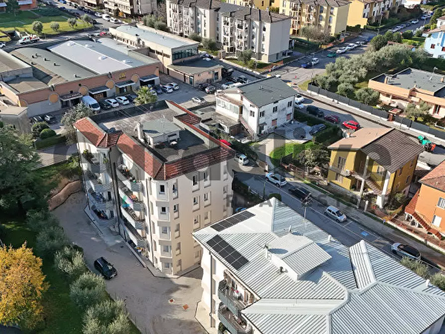 Immagine 23 di Appartamento in vendita  in Via Eridio a Desenzano Del Garda