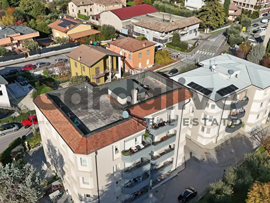 Immagine 32 di Appartamento in vendita  in Via Eridio a Desenzano Del Garda