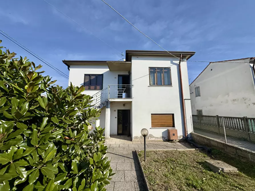 Immagine 1 di Casa indipendente in vendita  in Via Chiesa Prà a Este