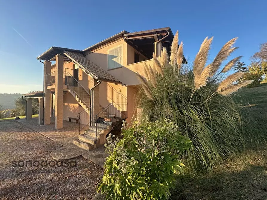 Immagine 1 di Casa indipendente in vendita  in Contrada La Costa 1 a Mondavio