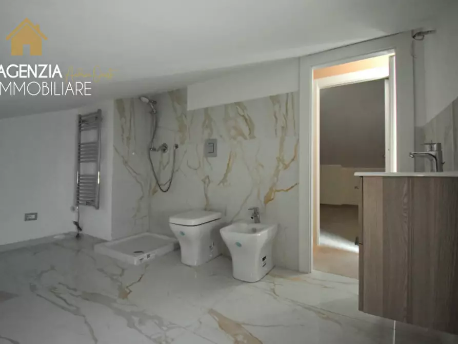 Immagine 12 di Villetta a schiera in vendita  in via nettunense a Aprilia