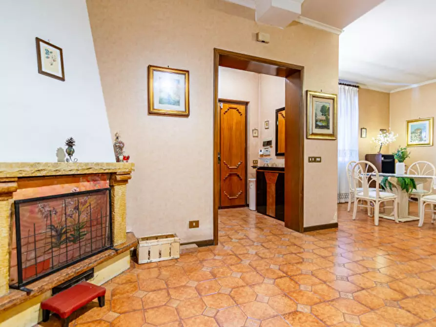 Immagine 7 di Villa in vendita  in Via Carlo Collodi 20 a Marino