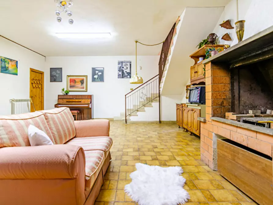 Immagine 14 di Villa in vendita  in Via Carlo Collodi 20 a Marino