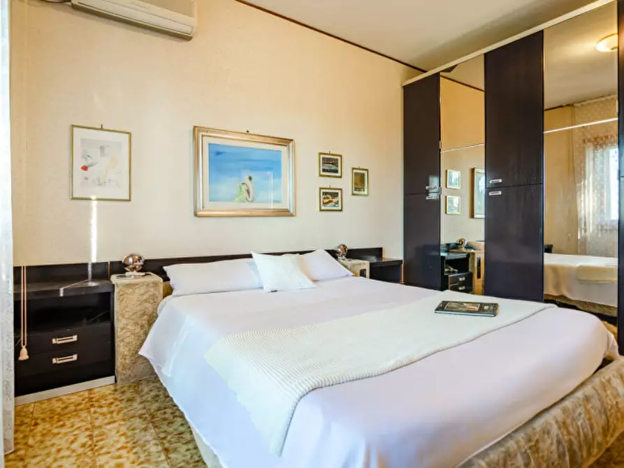 Immagine 15 di Villa in vendita  in Via Carlo Collodi 20 a Marino