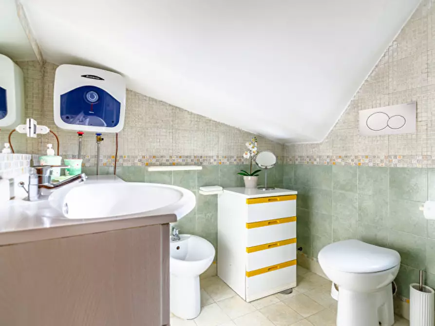 Immagine 32 di Villa in vendita  in Via Carlo Collodi 20 a Marino