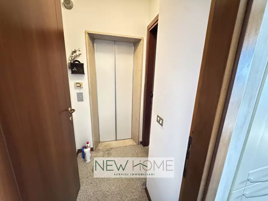 Immagine 7 di Villa in vendita  in Via Taddea da Carrara 2 a Verona