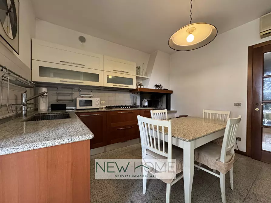 Immagine 8 di Villa in vendita  in Via Taddea da Carrara 2 a Verona