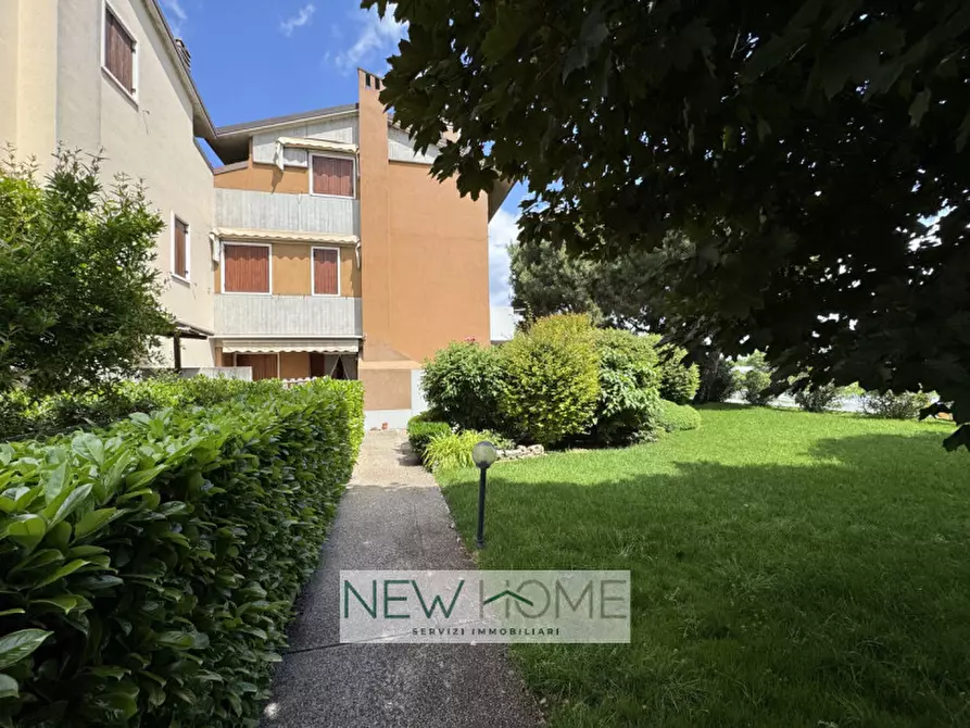 Immagine 14 di Villa in vendita  in Via Taddea da Carrara 2 a Verona