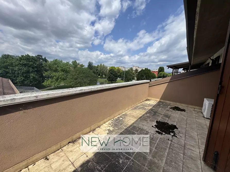 Immagine 23 di Villa in vendita  in Via Taddea da Carrara 2 a Verona