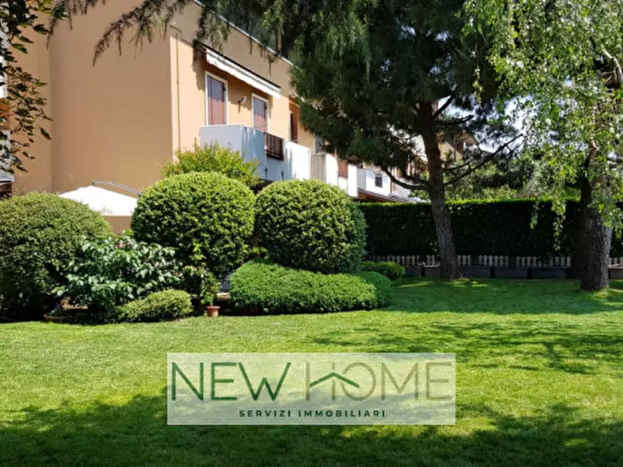 Immagine 29 di Villa in vendita  in Via Taddea da Carrara 2 a Verona