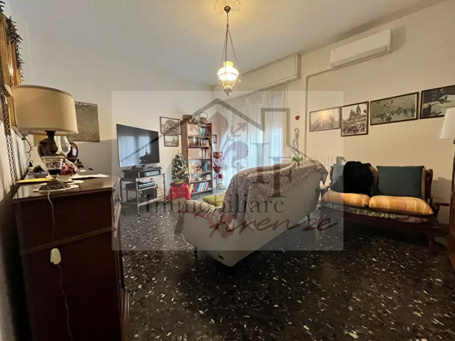 Immagine 4 di Appartamento in vendita  in Via del Mugello a Firenze