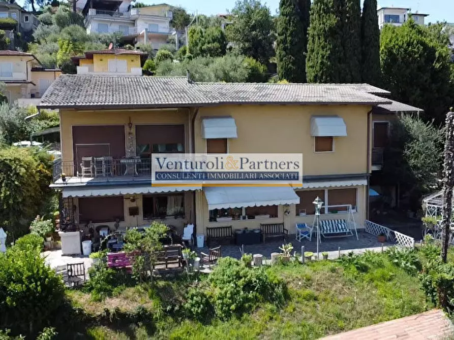 Immagine 8 di Villa in vendita  a Soiano Del Lago