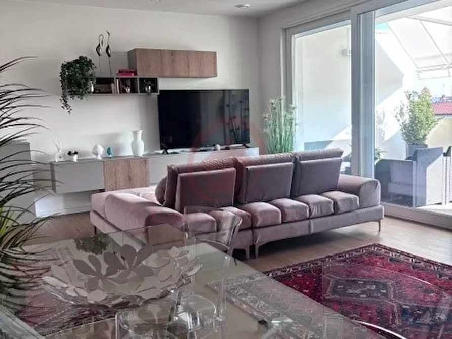 Immagine 1 di Appartamento in vendita  in Via Pietro Bembo a Padova