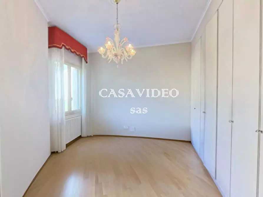 Immagine 6 di Appartamento in vendita  a Modena