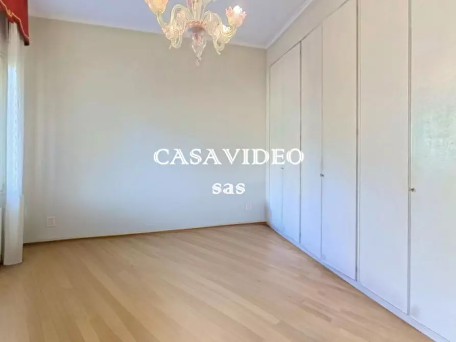 Immagine 8 di Appartamento in vendita  a Modena