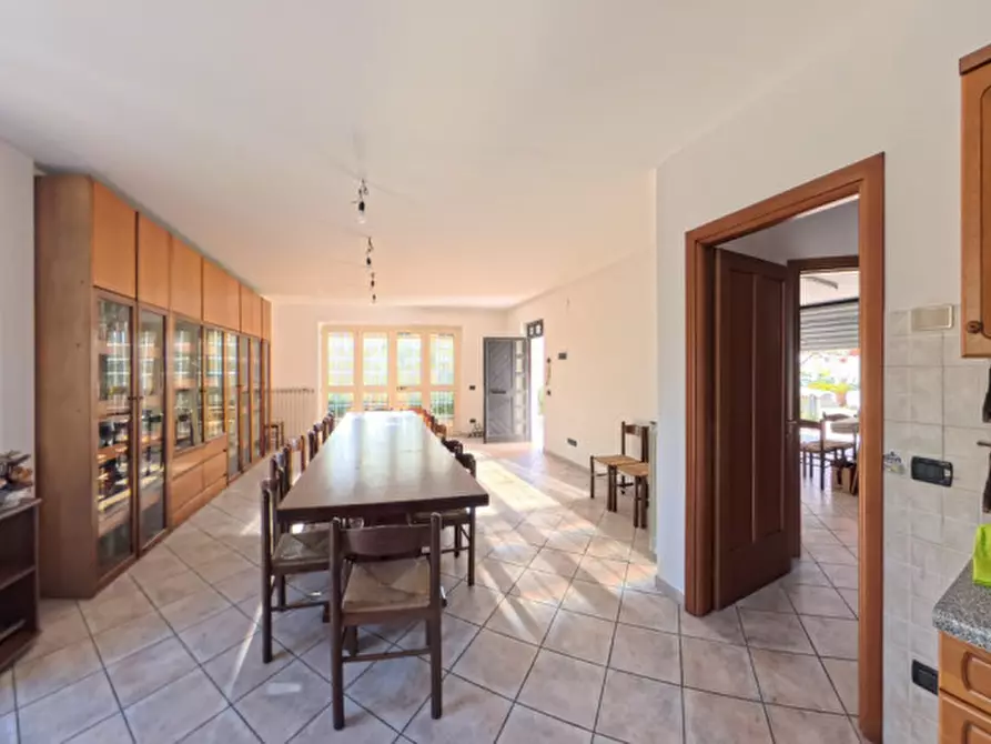 Immagine 25 di Villa in vendita  a Moscufo