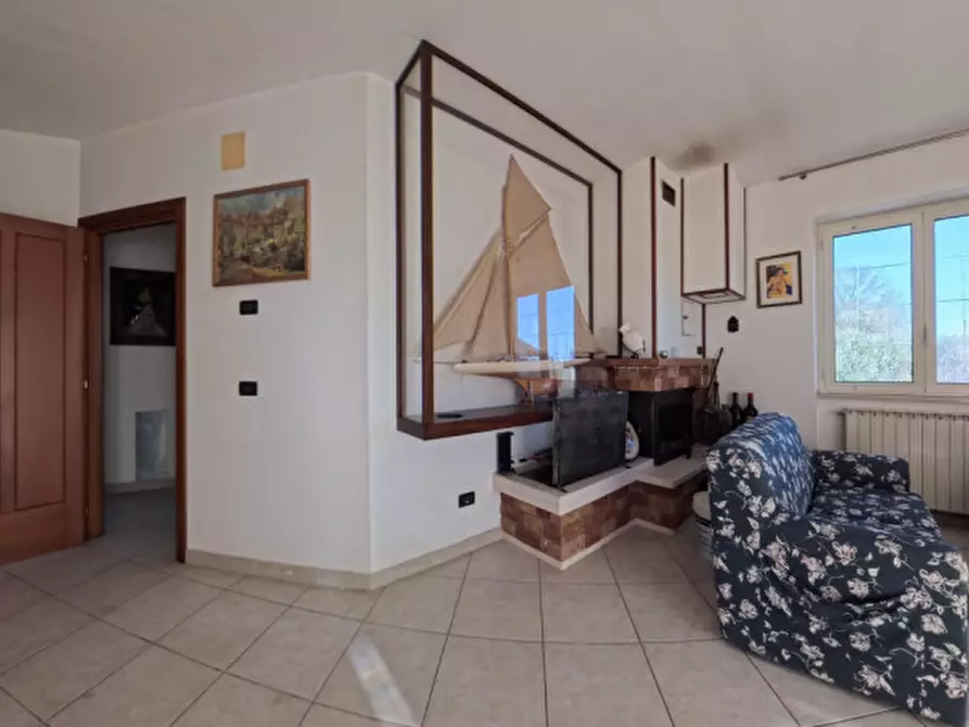 Immagine 34 di Villa in vendita  a Moscufo