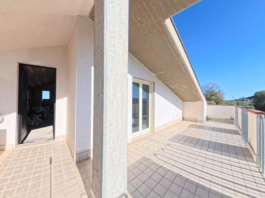 Immagine 49 di Villa in vendita  a Moscufo