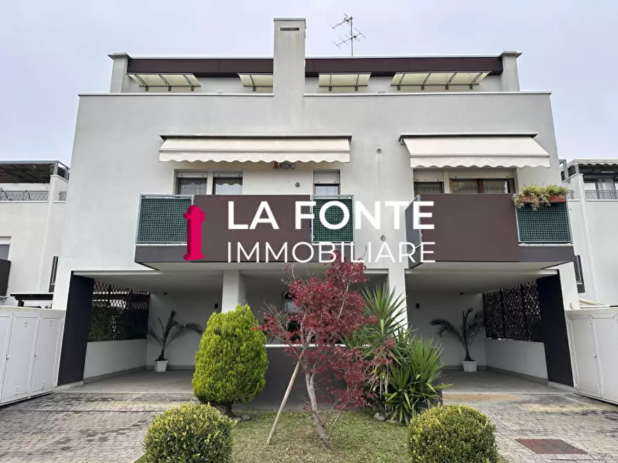 Immagine 1 di Appartamento in vendita  in via canova 19 a Noventa Padovana