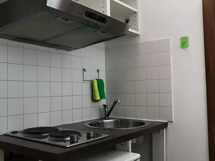 Immagine 8 di Appartamento in vendita  in Via Casilina 550 a Roma