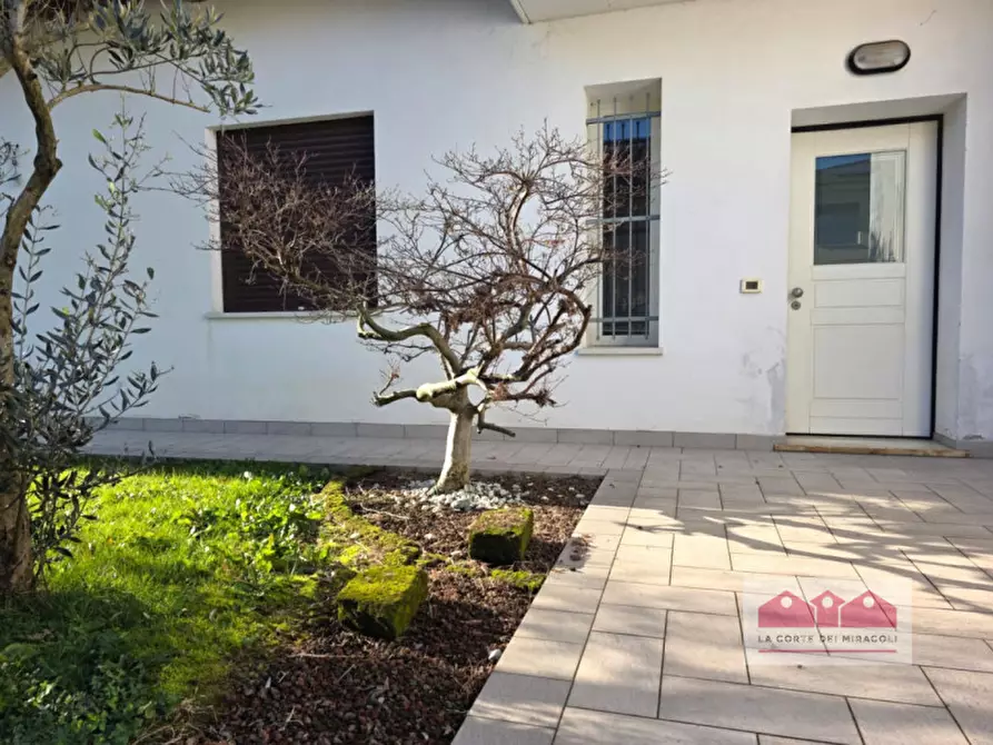 Immagine 5 di Appartamento in vendita  in Via Fabio Filzi a Caldogno