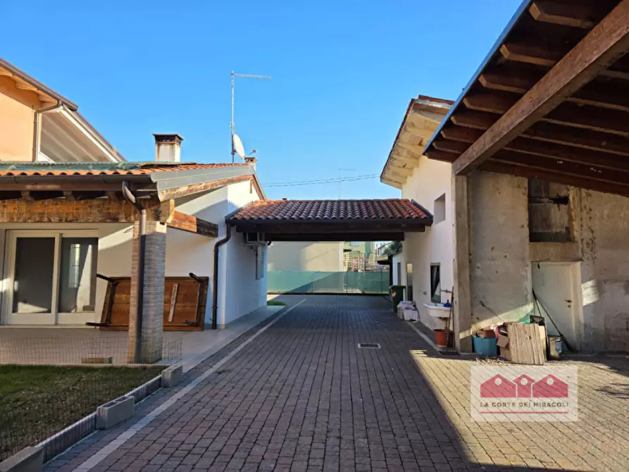 Immagine 22 di Appartamento in vendita  in Via Fabio Filzi a Caldogno