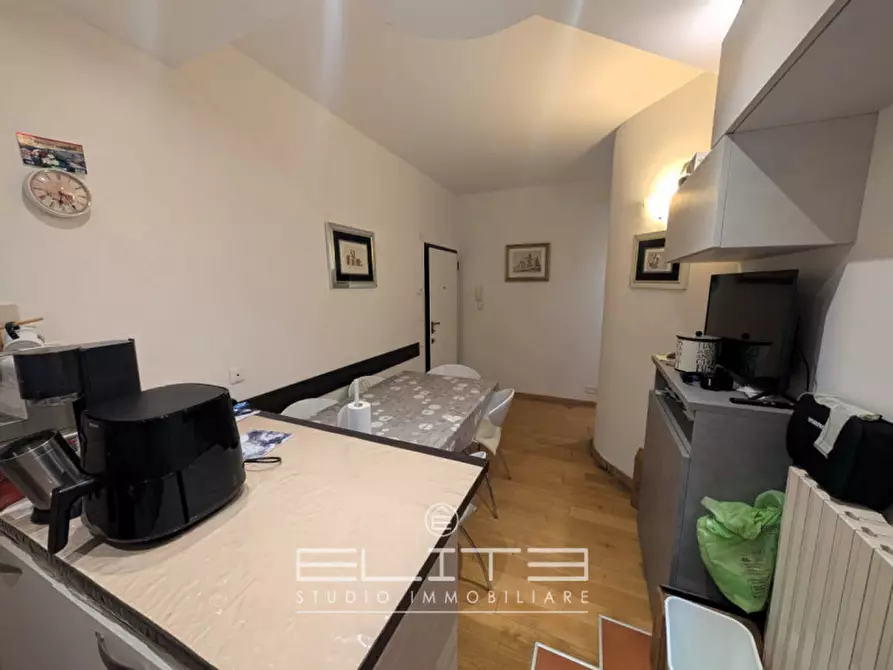Immagine 2 di Appartamento in vendita  in Corso Giovanni Amendola 43 a Ancona
