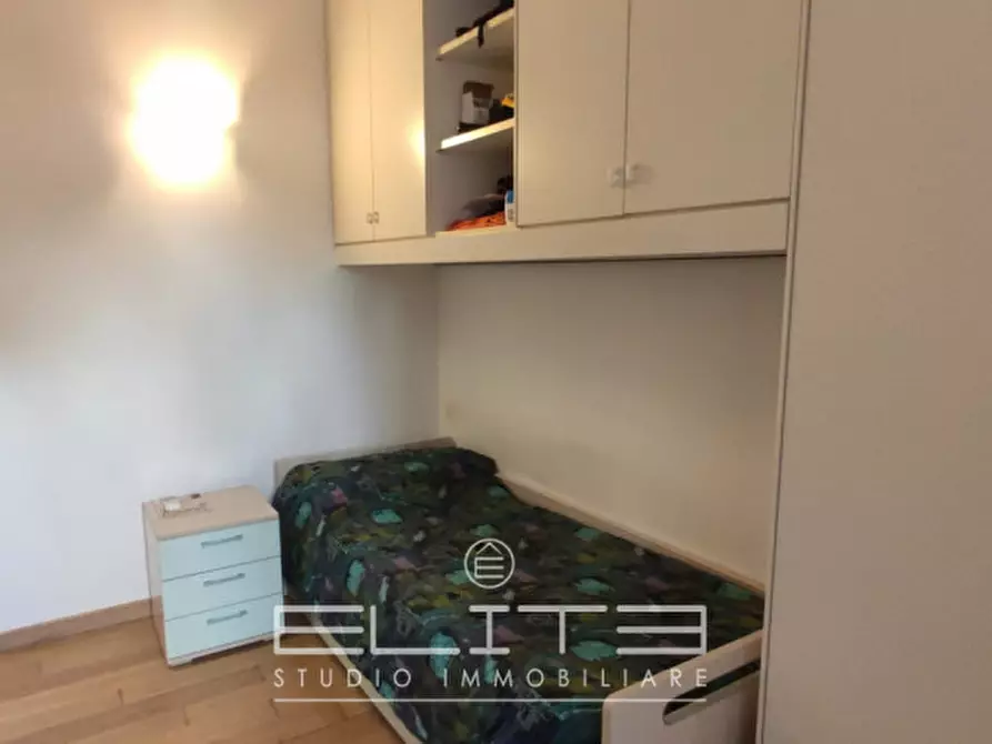 Immagine 12 di Appartamento in vendita  in Corso Giovanni Amendola 43 a Ancona