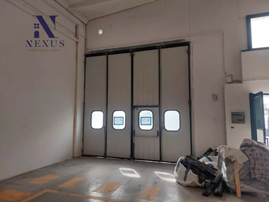 Immagine 1 di Capannone industriale in affitto  in Via Fragheto a Fano