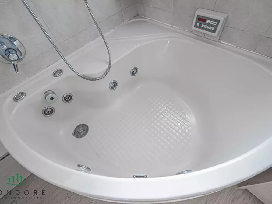 Immagine 56 di Casa bifamiliare in vendita  in via del parco a Pianoro