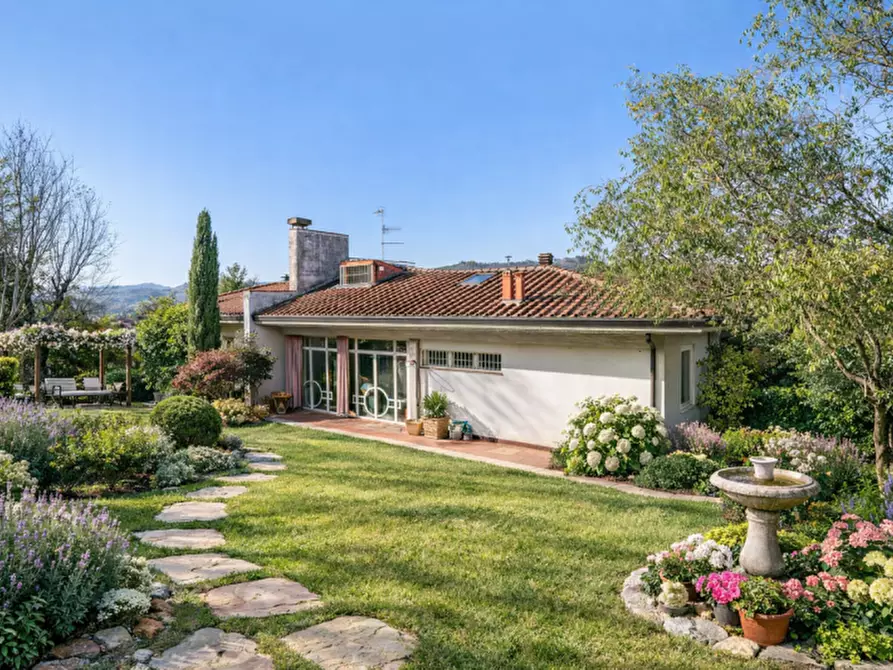 Immagine 79 di Casa bifamiliare in vendita  in via del parco a Pianoro