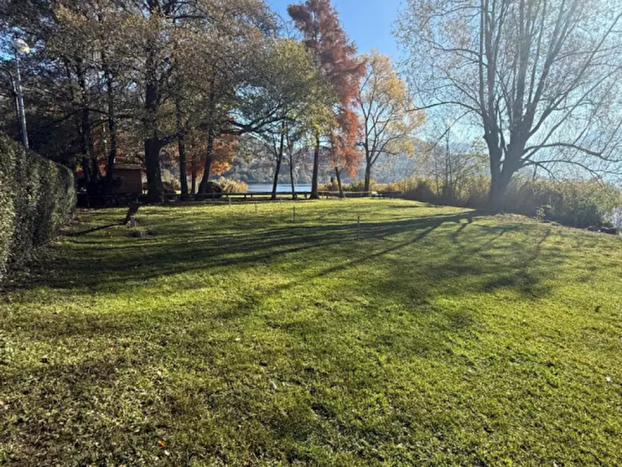 Immagine 2 di Villa in vendita  in via dei Pescatori a Pergine Valsugana