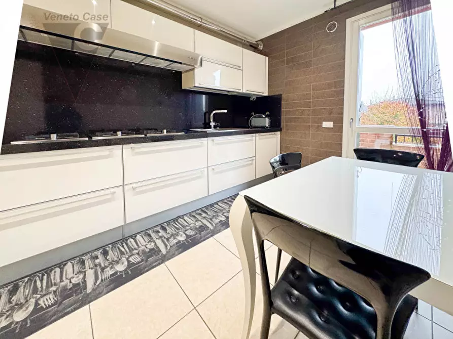 Immagine 4 di Appartamento in affitto  a Noventa Padovana