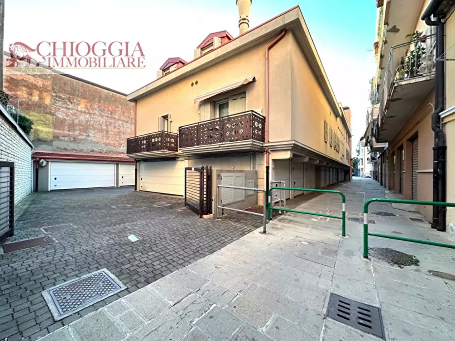 Immagine 1 di Appartamento in vendita  in Via Fava a Chioggia