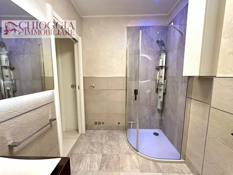 Immagine 12 di Appartamento in vendita  in Via Fava a Chioggia