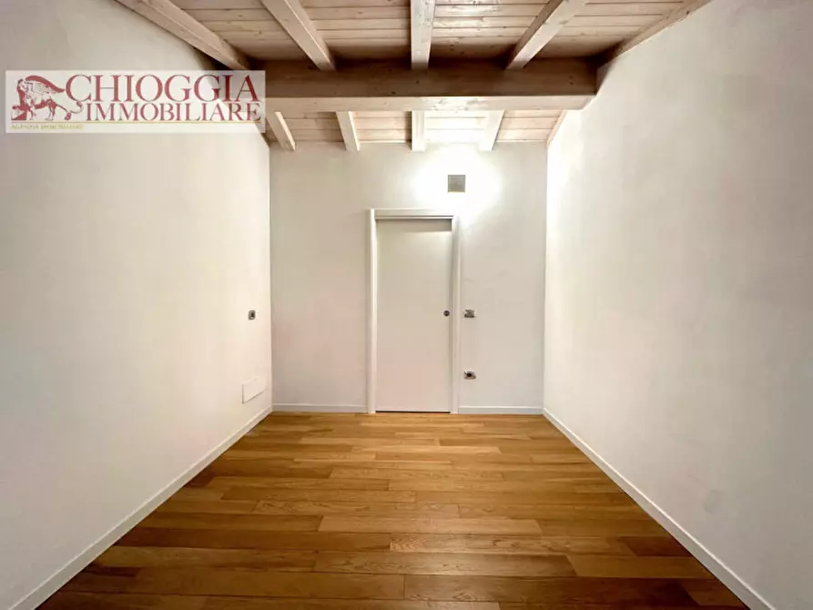 Immagine 17 di Appartamento in vendita  in Via Fava a Chioggia