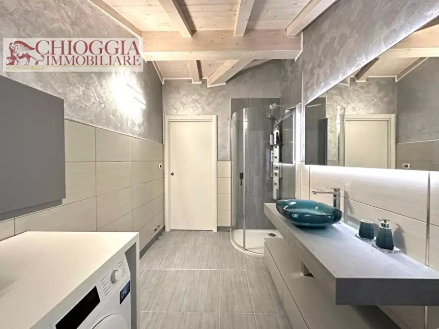 Immagine 21 di Appartamento in vendita  in Via Fava a Chioggia