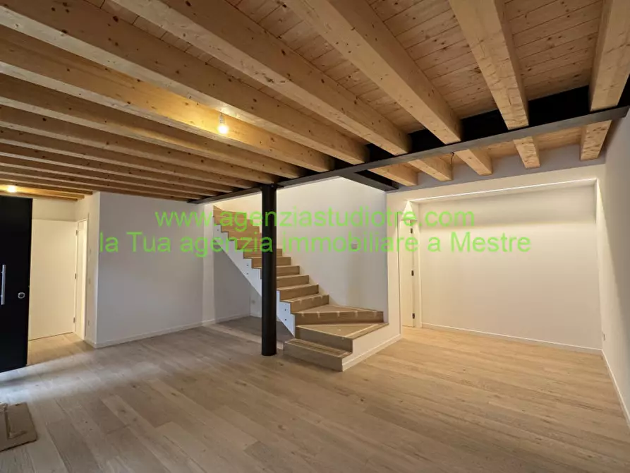 Immagine 2 di Casa trifamiliare in vendita  in Via Ronzinella a Mogliano Veneto