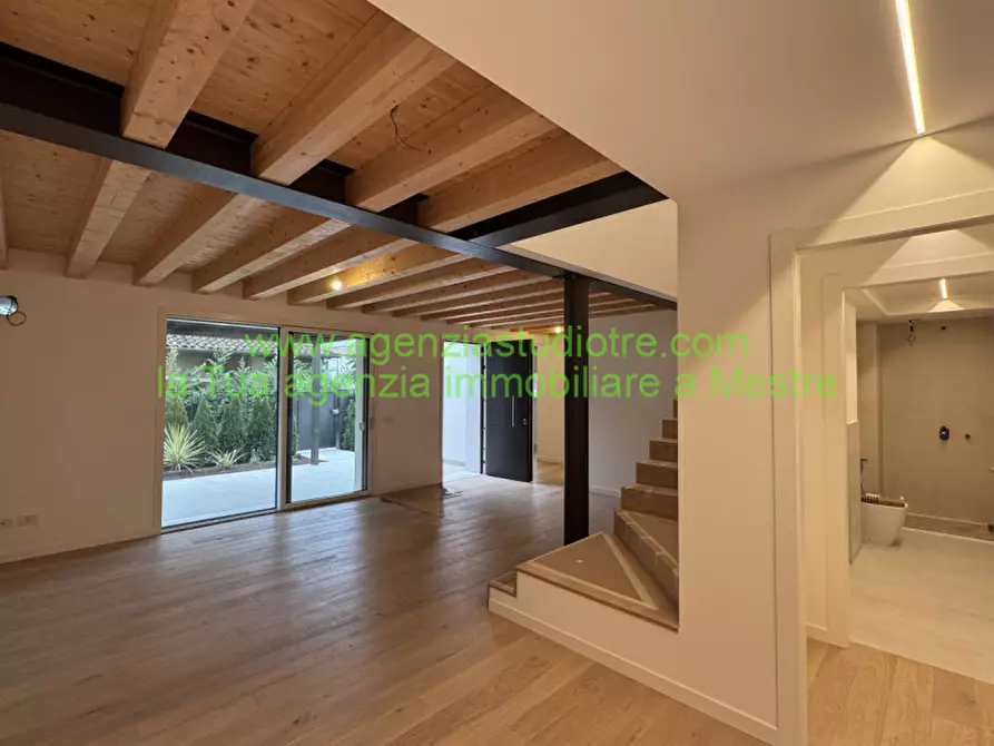 Immagine 3 di Casa trifamiliare in vendita  in Via Ronzinella a Mogliano Veneto