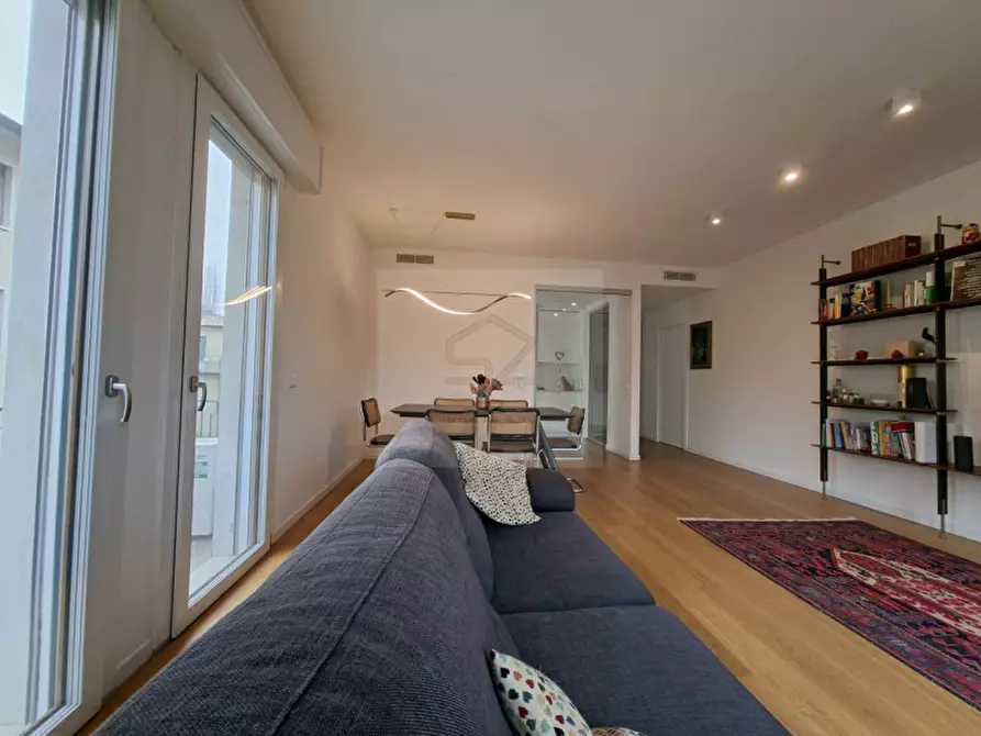 Immagine 5 di Appartamento in vendita  in Via Volfango Goethe a Padova