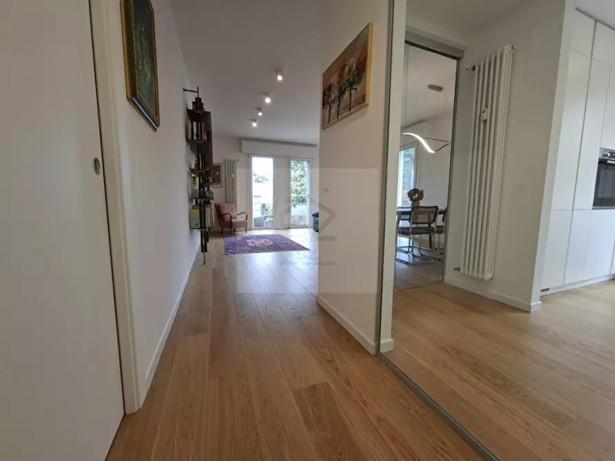 Immagine 11 di Appartamento in vendita  in Via Volfango Goethe a Padova