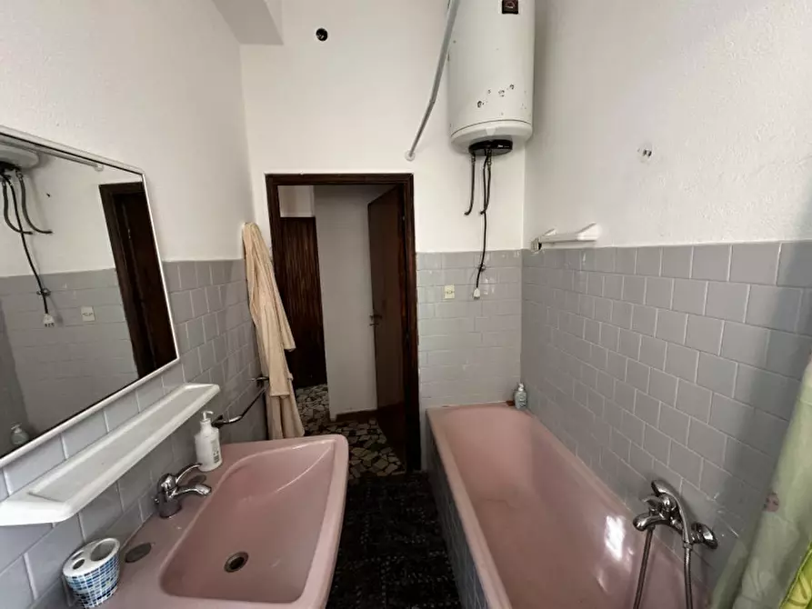 Immagine 18 di Appartamento in vendita  in Via Sassari a Siniscola