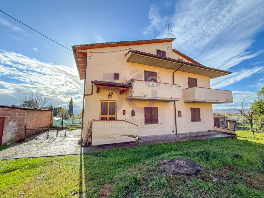 Immagine 1 di Casa indipendente in vendita  in Cafaggio a Capolona