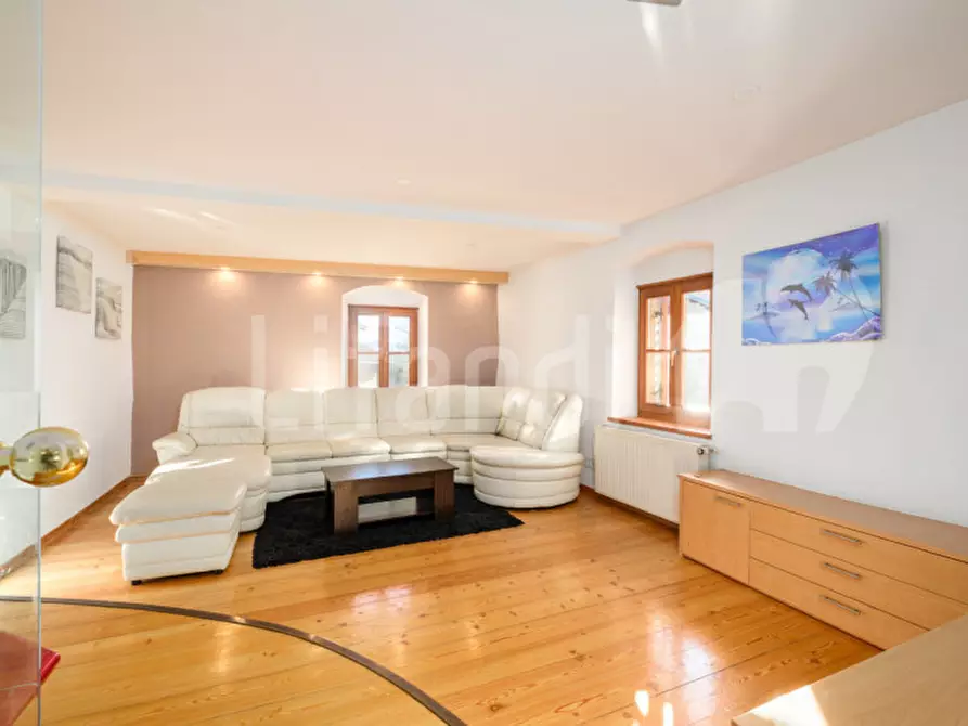 Immagine 2 di Appartamento in vendita  in Oberplanitzing - Pianizza di Sopra a Caldaro Sulla Strada Del Vino .Kaltern An De.