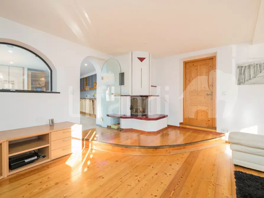 Immagine 3 di Appartamento in vendita  in Oberplanitzing - Pianizza di Sopra a Caldaro Sulla Strada Del Vino .Kaltern An De.