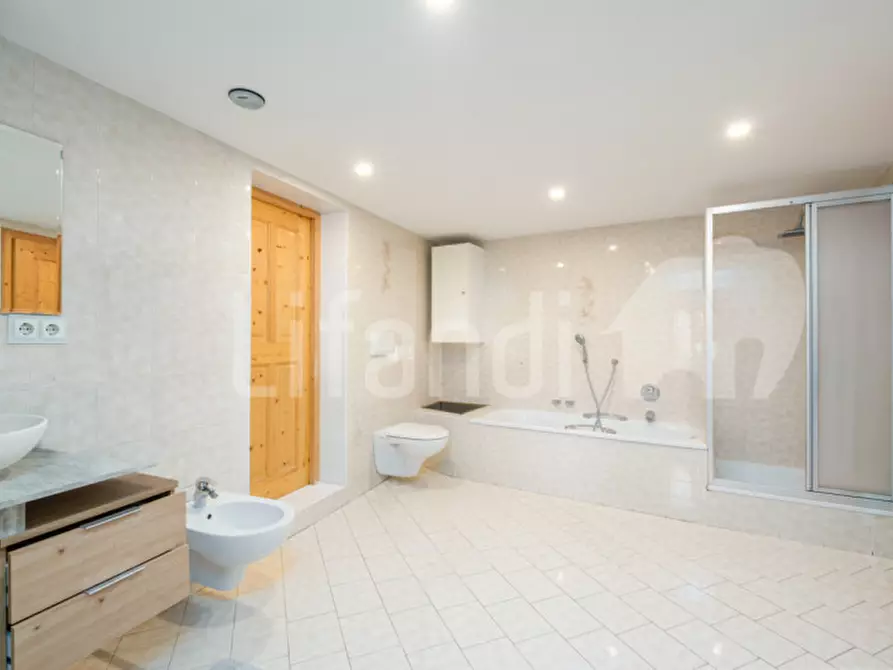 Immagine 9 di Appartamento in vendita  in Oberplanitzing - Pianizza di Sopra a Caldaro Sulla Strada Del Vino .Kaltern An De.